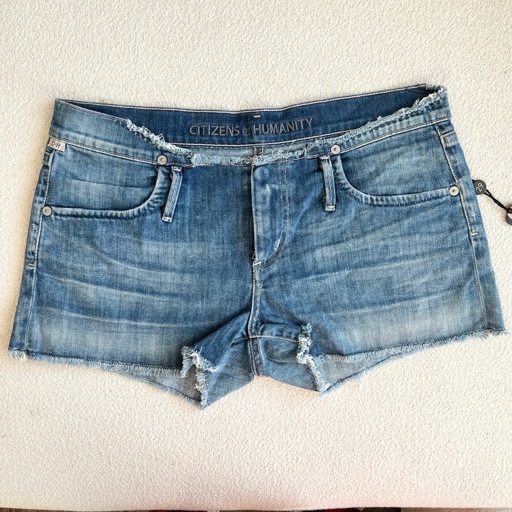 Citizens of humanity tangier shorts with cut-off waistband